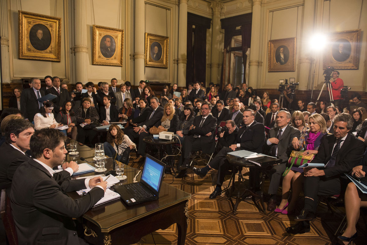 Kicillof anunció medidas para que las PyMEs operen en la Bolsa