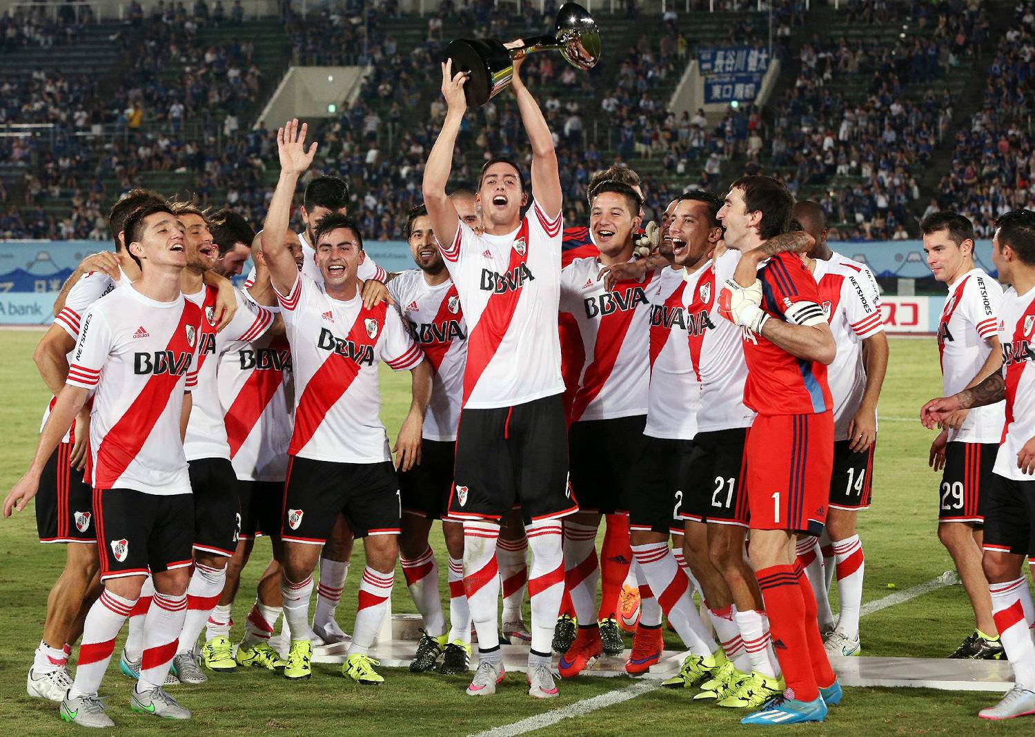 Para hacer cuentas: ¿Cuánto cuesta ir a ver a River a Japón?