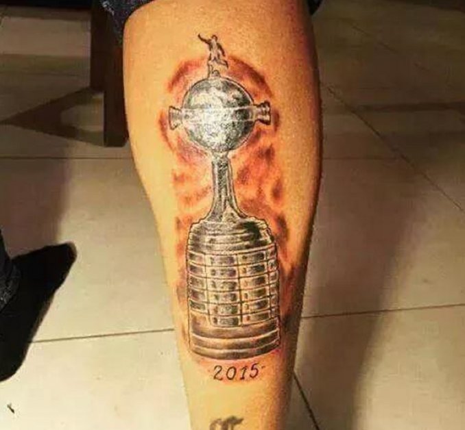 Hasta en la piel: ¿Qué jugador de River se tatuó la Copa Libertadores?