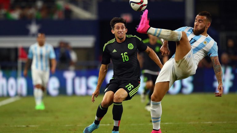 La Selección se despertó en el final y rescató un empate ante México