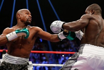 En su última pelea oficial, Floyd Mayweather venció en las tarjetas a Andre Berto