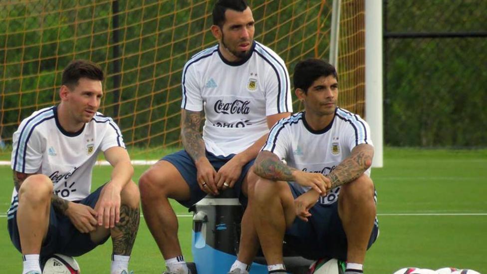 La asignatura pendiente: ¿juntará Martino a Messi con Tevez?