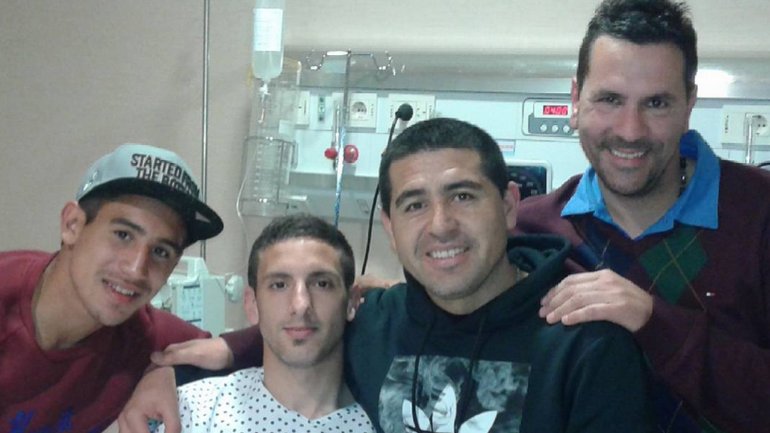 Riquelme también apoya a Ham: fue a visitarlo y darle ánimo al hospital