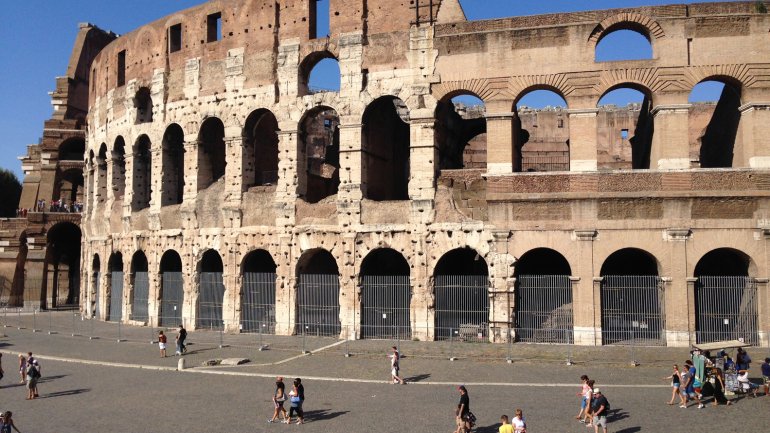 Por qué es mejor un viaje a Roma que un iPhone