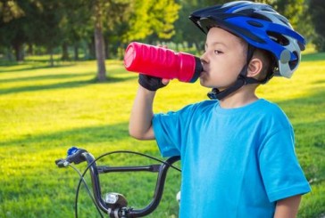 Niños y deporte: ¿deberían tomar bebidas isotónicas?