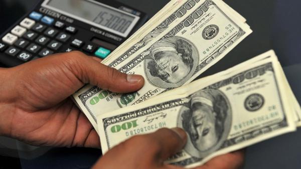 El dólar recortó la suba y cerró a $15,29 en la City