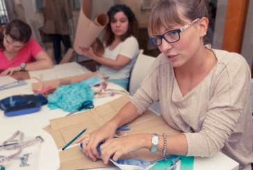 Taller de trajes de baño en la Escuela de Diseño de Indumentaria