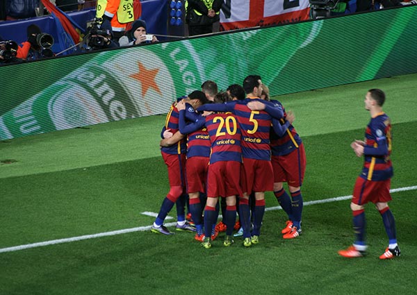 El Barcelona accede a semifinales tras golear (5-2) a la Real Sociedad