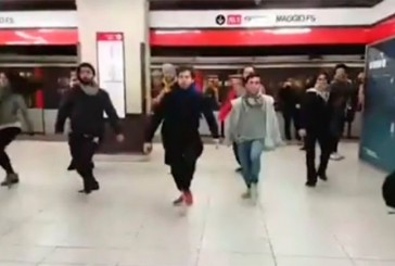 Una improvisada coreo argenta sorprendió en el subte de Milán