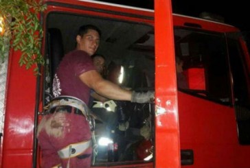 Bomberos rescataron a un perrito que había caído a un pozo negro de 18 metros