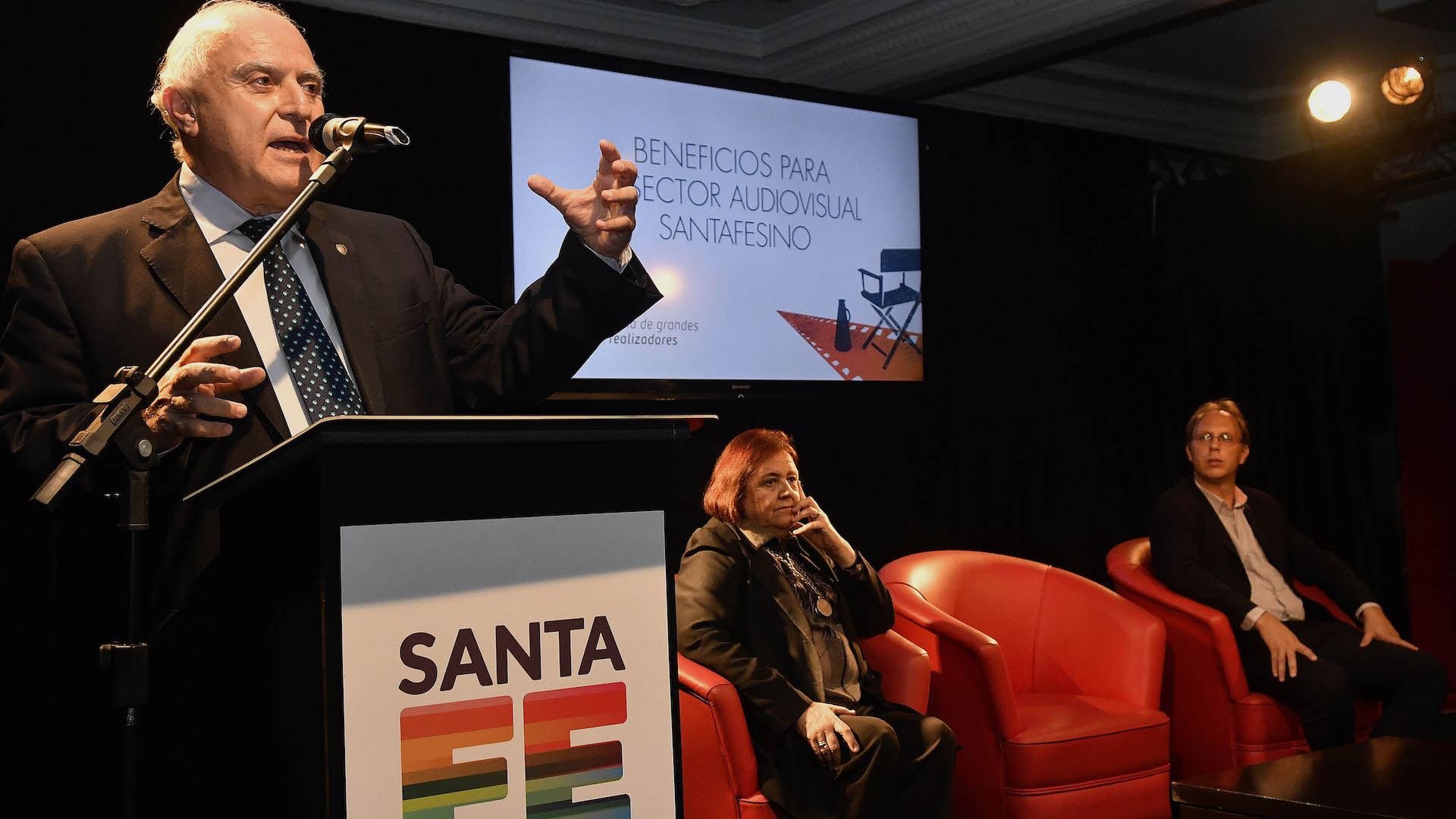 Lifschitz anunció beneficios impositivos para el sector audiovisual independiente de la provincia