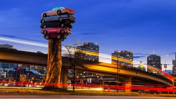 El movimiento hecho arte: cinco monumentos inspirados en los autos