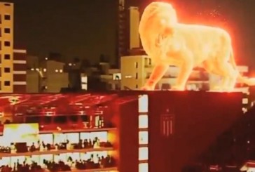 Los secretos del león de fuego de Estudiantes que revolucionó al mundo: el dragón volador que lo inspiró y cómo hicieron para que camine por el estadio