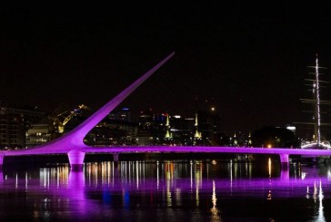 Por el Día Internacional de la Eliminación de la Violencia contra las Mujeres, 9 monumentos de Capital Federal se tiñeron de violeta