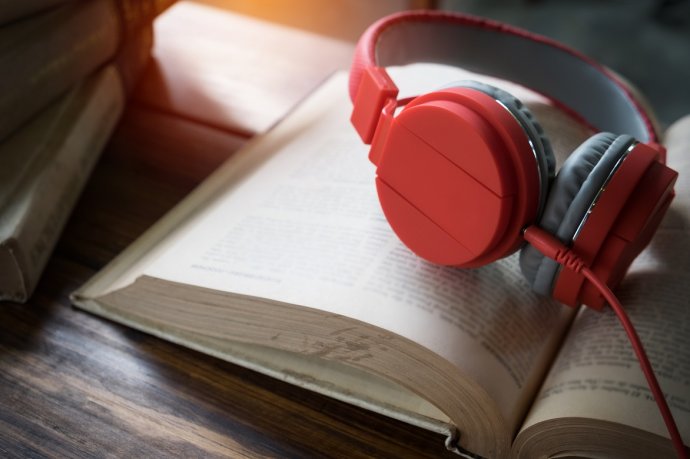 Audiolibros: la forma de consumir literatura en cuarentena