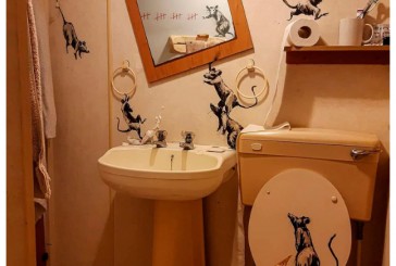 En cuarentena, Banksy no pudo con su genio: llenó de ratas el baño de su casa