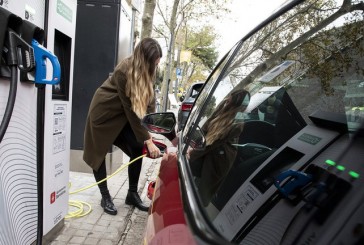 Ni eléctricos ni de combustión: las diez ventajas de los vehículos híbridos enchufables