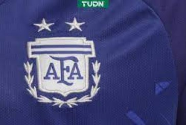 Presentaron la camiseta alternativa de la selección argentina para el Mundial: los detalles y el mensaje por la igualdad de género en los colores