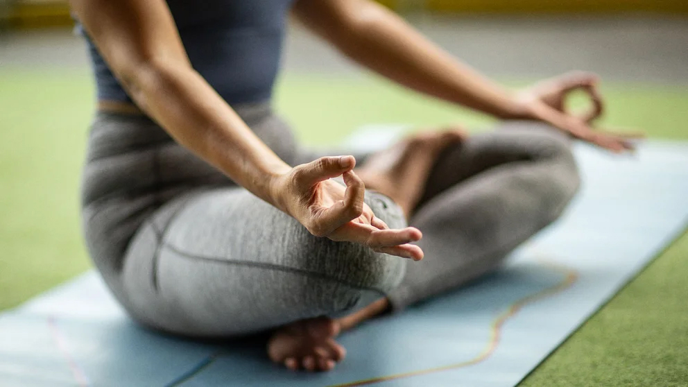 El yoga es un aliado de la salud: podría reducir el riesgo de infarto y la hipertensión