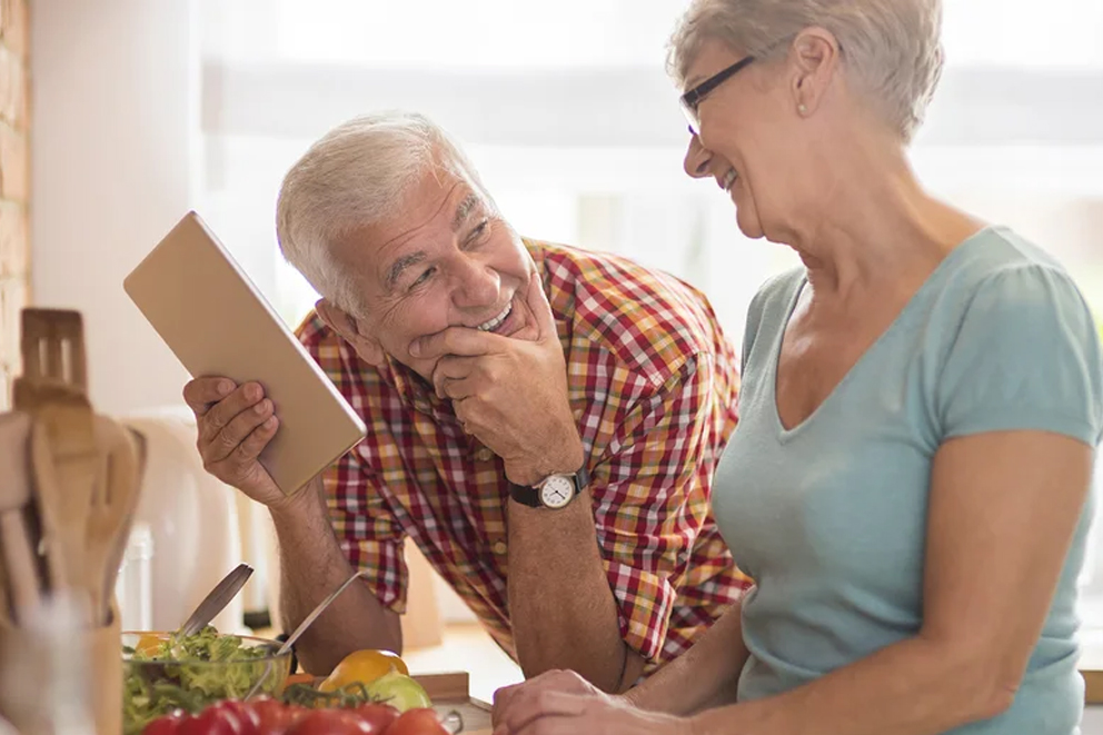 Las cuatro dietas que aumentan la expectativa de vida, según Harvard