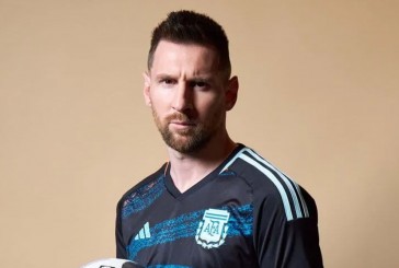 Messi posó con la camiseta de la Selección femenina a días del Mundial y participó de un video