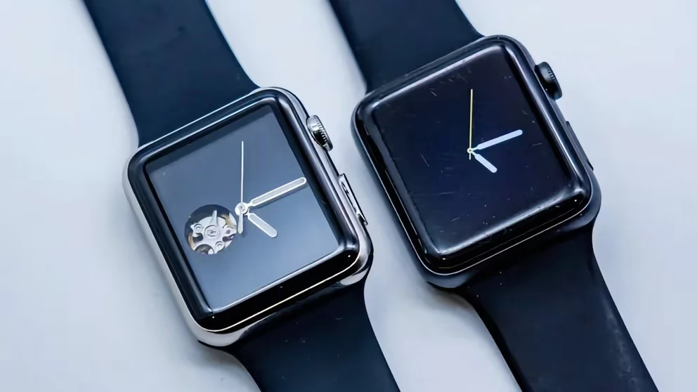 Crean un Apple Watch mecánico usando basura electrónica