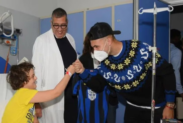 El conmovedor gesto de Lautaro Martínez con un grupo de niños internados en un hospital de Milán