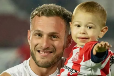 “Un riñón para Pipe”: la emocionante campaña de un jugador de Deportivo Riestra por su hijo que encolumnó al fútbol argentino